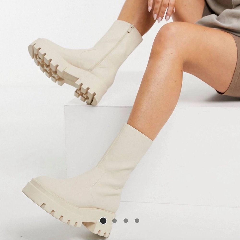 Pull&Bear Platform Boots in Cream